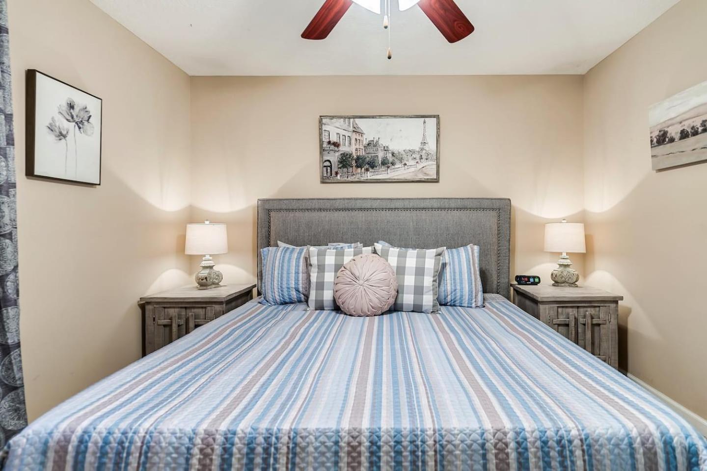 1 Mile To Pkwy, Pets, Hot Tub, Creekside, Porch Villa Pigeon Forge Bagian luar foto
